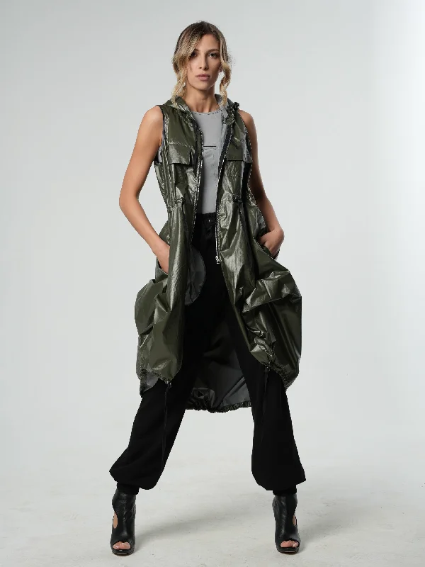 Ultra-lightweight Shiny Sleeveless Zipper Vest In Green
